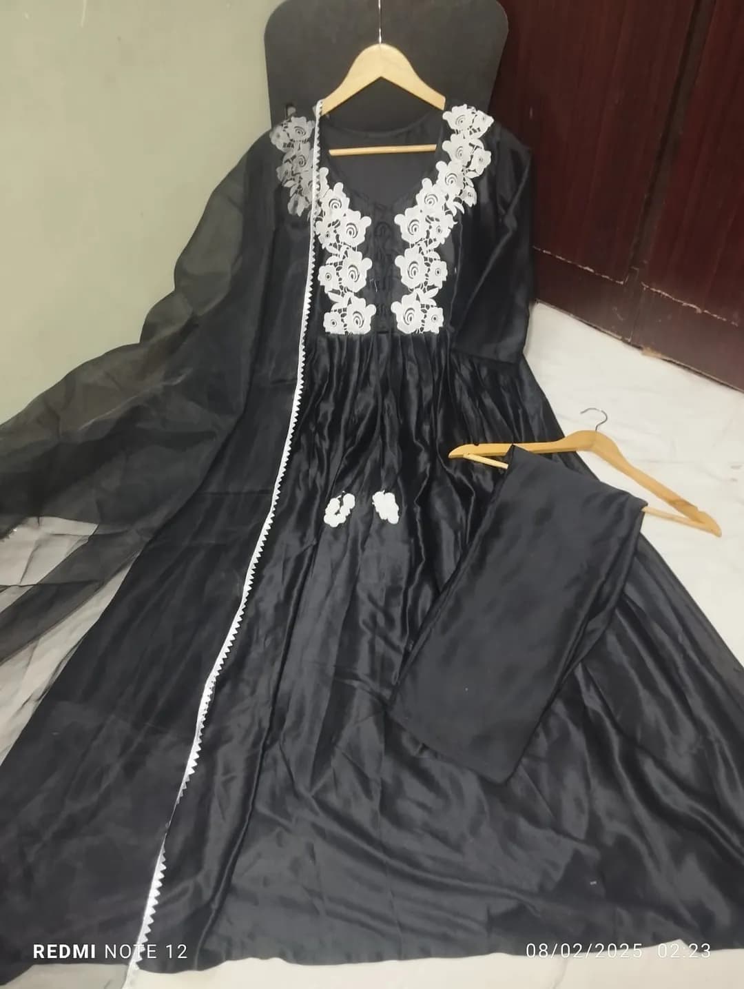 3 Pcs Women's Stitched Silk Embroidered Maxi Suit