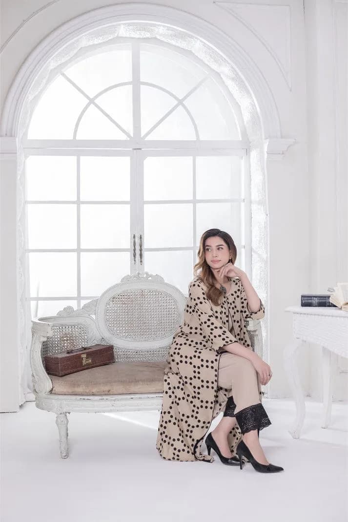 Off White Printed Lawn 3Pcs Women Suit Set