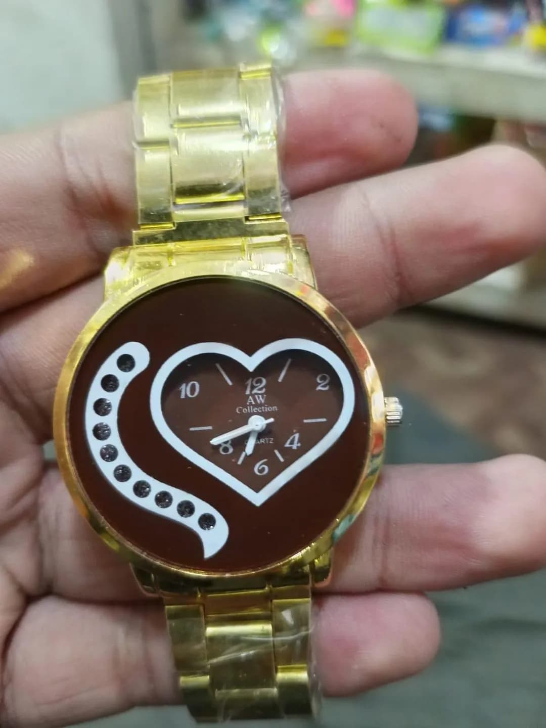 Gold Heart Shaped Analog Watch for Women
