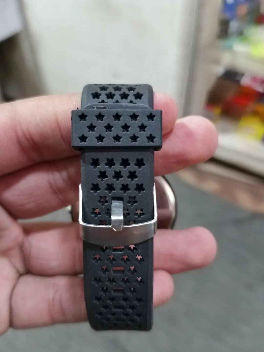 Men's Black Sports Watch 12-Hour Display Rubber Strap