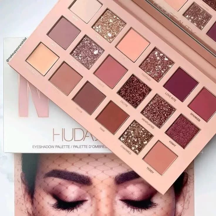 Metallic Pink Makeup Kit 24Hr Glowy Coverage