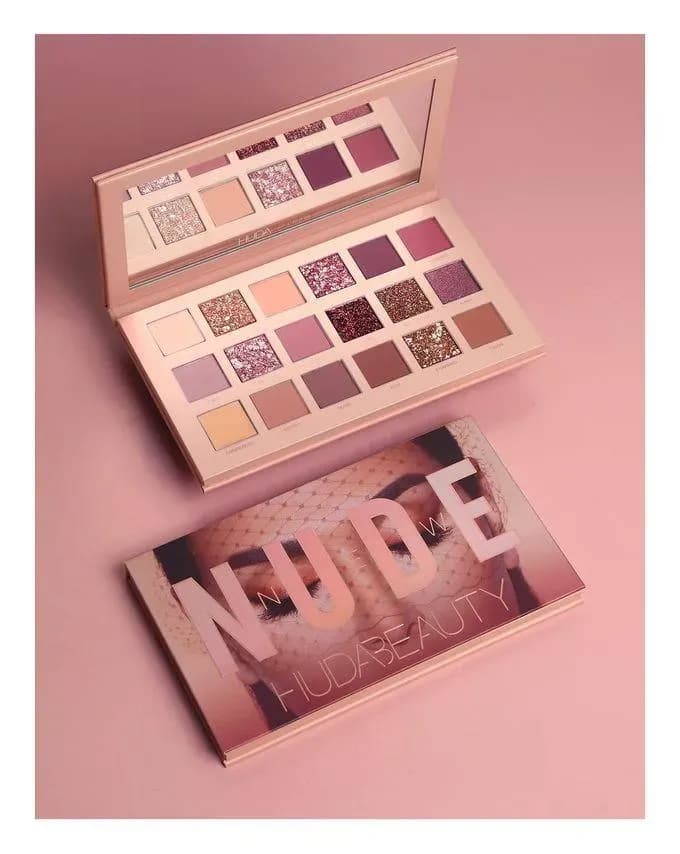 Metallic Pink Makeup Kit 24Hr Glowy Coverage