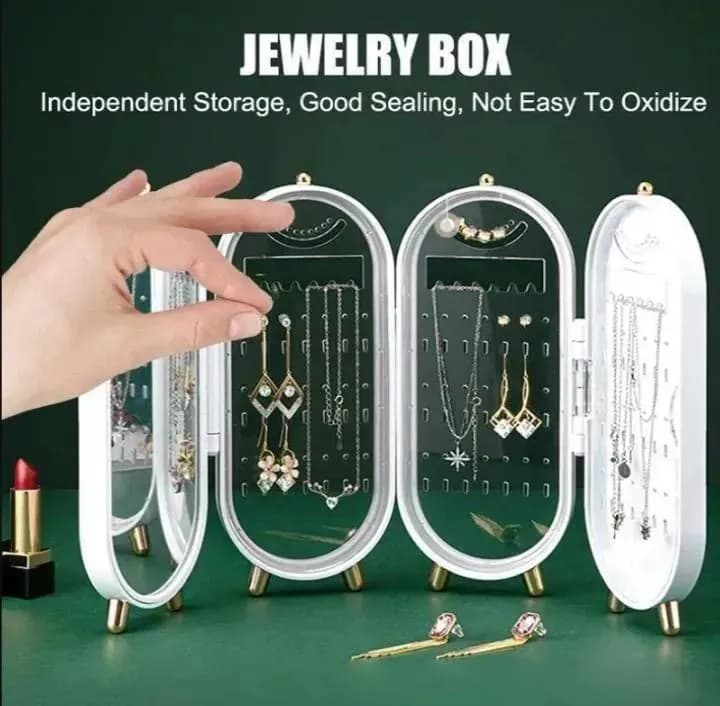 Green 3-D Jewellery Display Box for Home Decor