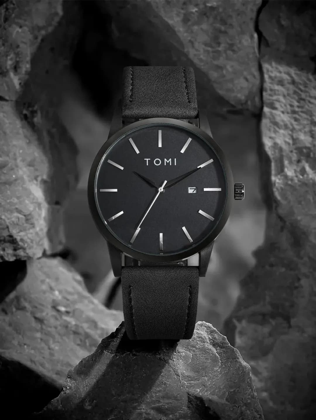 TOMI T-071 Watch For Men Date Quartz Round Shape With Leather Strap