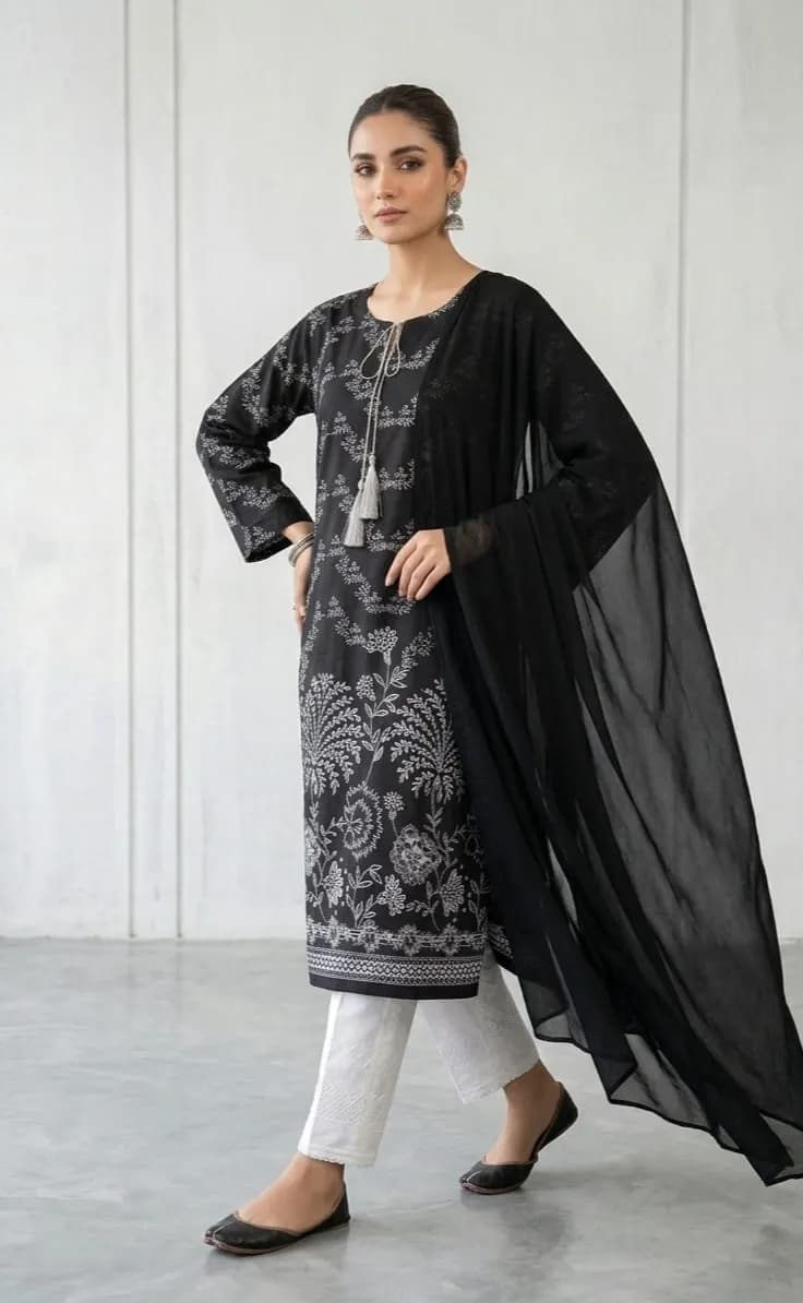 3Pcs Women's Stitched Arabic Lawn Block Printed Suit