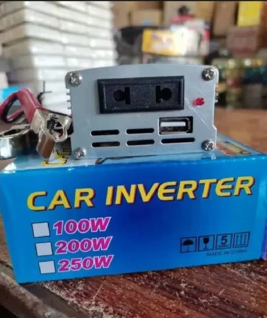 3-in-1 DC-AC Inverter 200W White ABS 4x3x4"