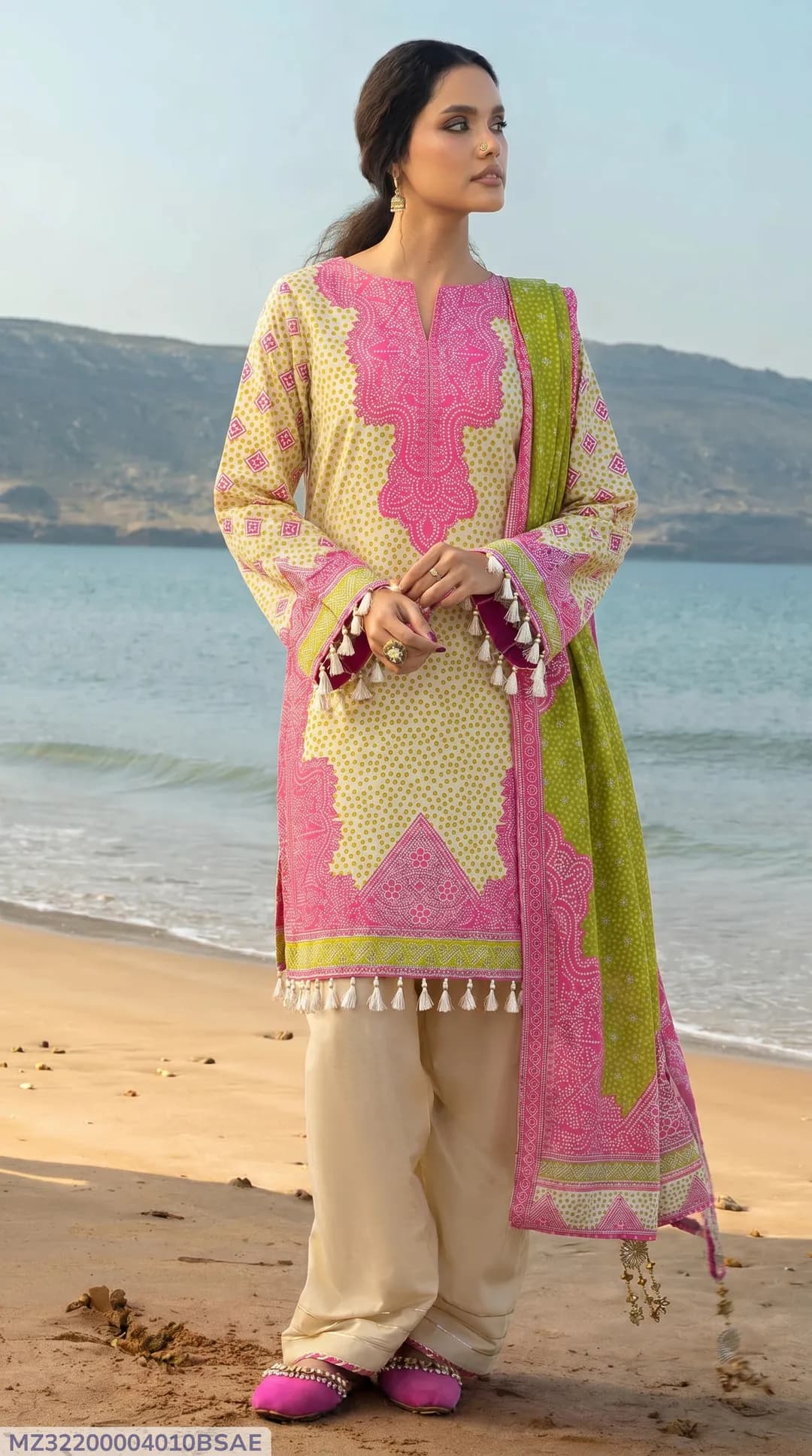 3 Pcs Women's Unstitched Printed Suit