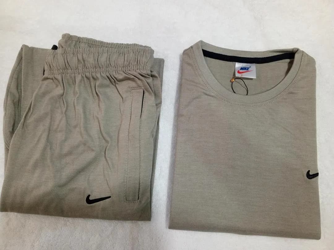 Men Grey Blended Track Suit 2Pcs Round Neck Medium to XL