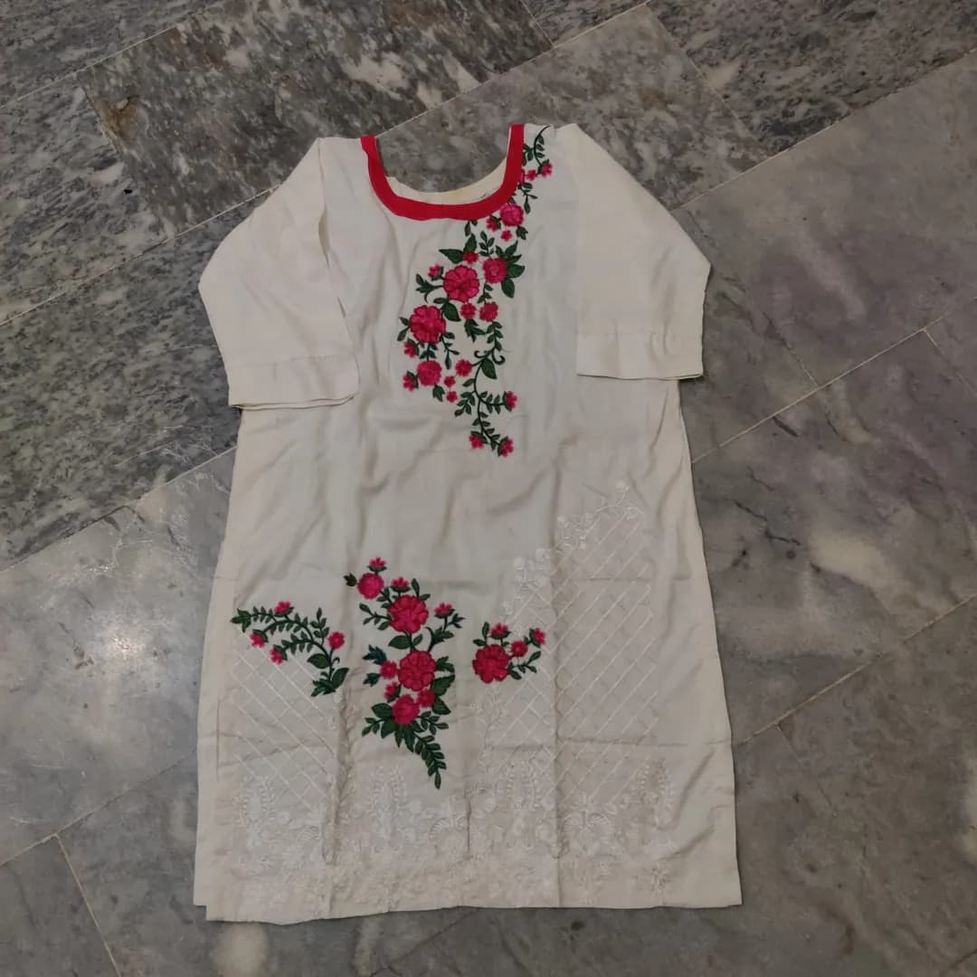 1 Pc Women's Stitched Arabic Lawn Embroidered Shirt